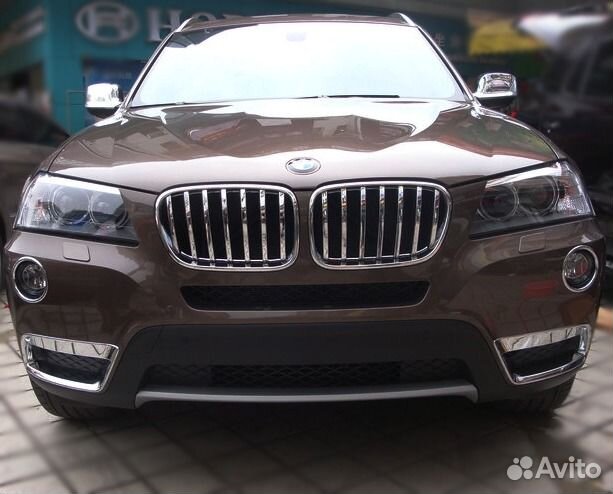 Накладка на решетку радиатора BMW X3 (2010-2013)