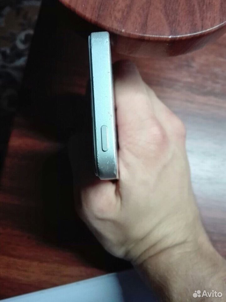 iPhone 5s 64gb
