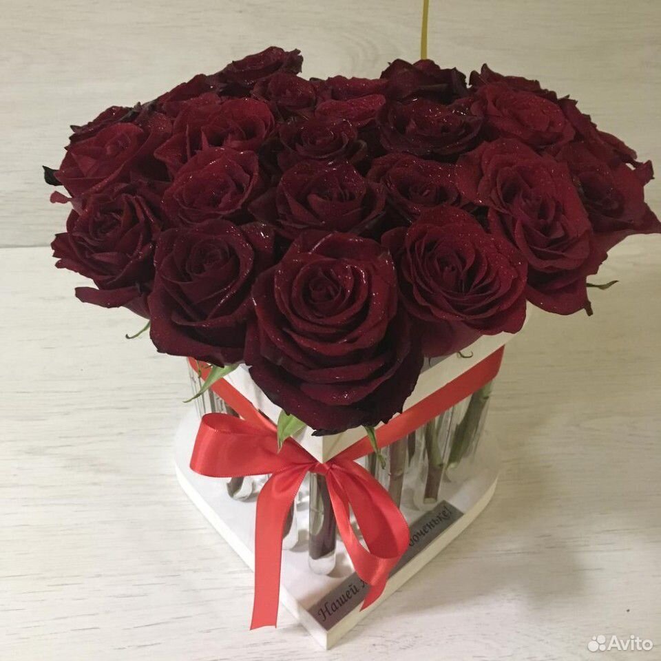 Розы в деревянной подставке купить на Зозу.ру - фотография № 7