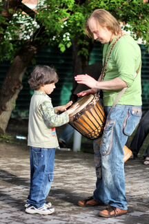 Уроки игры на барабанах джембе, дарбуке и пр