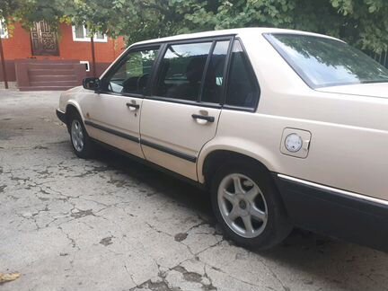 Volvo 940 2.3 МТ, 1991, седан, битый