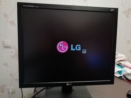 LG flatron L1919S