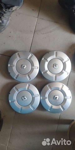 Декоративные колпачки на renault logan