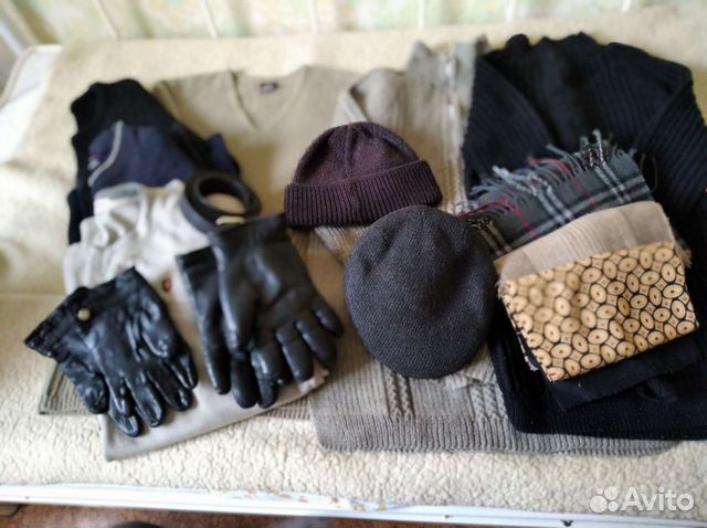 Кепка мужская, шарфы