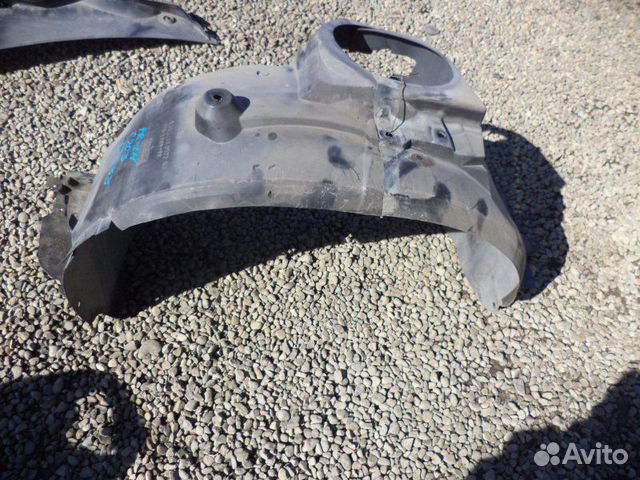 Подкрылок передний левый Mercedes-Benz C180 W203