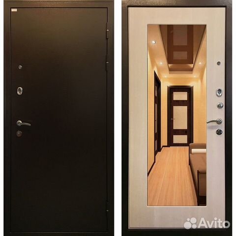 Дверь входная с зеркалом