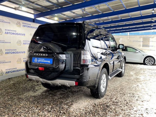 Mitsubishi Pajero `2012