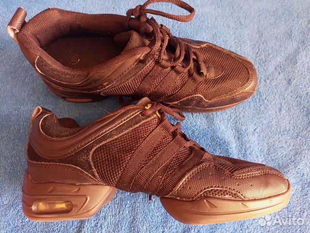 Сникерсы, кроссовки танцевальные