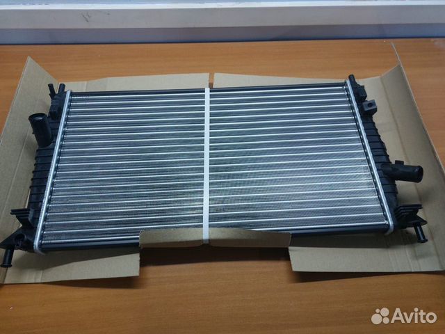 Ford Focus 2 радиатор охлаждения