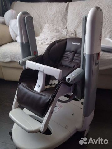 Детский столик и стульчик для кормления