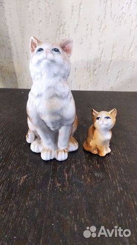 Фарфоровая статуэтка кошка с котенком