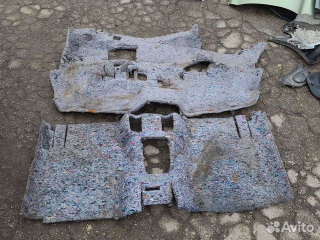 Шумоизоляция пола заводская largus