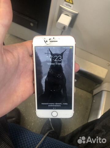 Телефон iPhone 7