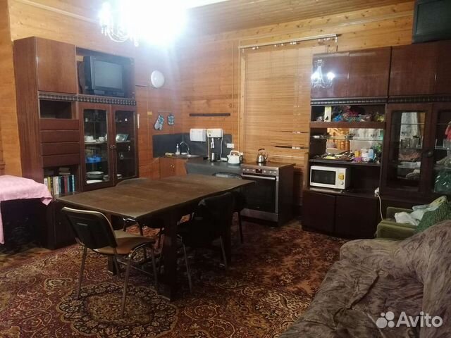 

10-к. и более коттедж, 250 м²