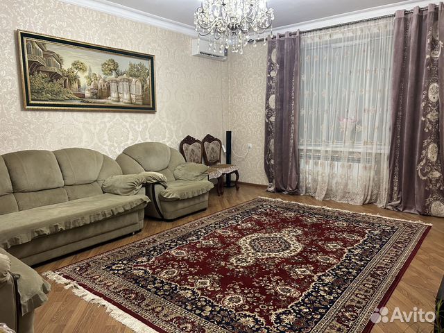 

2-к. квартира, 82 м², 3/5 эт.