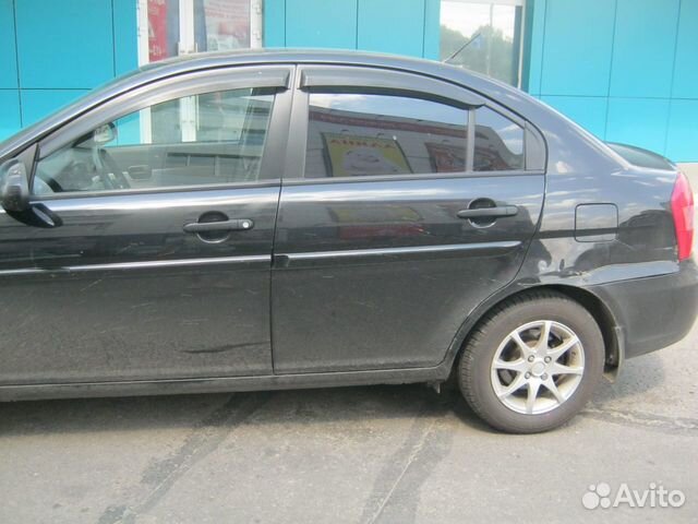 Дефлекторы окон и капота Hyundai Verna (2006-2010) Дефлекторы окон и капота Hyundai Verna (2006-2010)