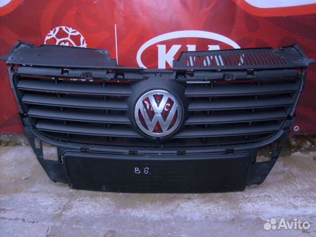 Решетка переднего бампера Volkswagen B6
