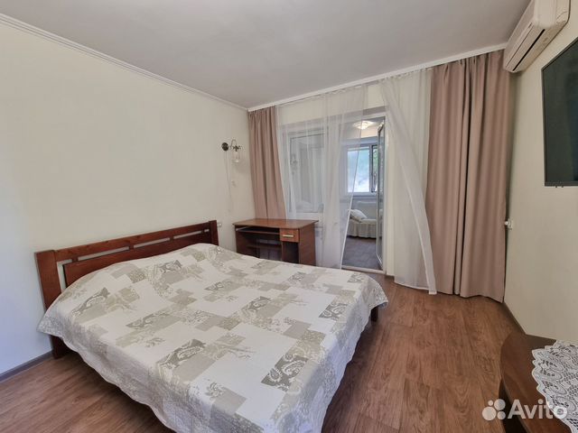 

1-к. квартира, 42 м², 1/12 эт.