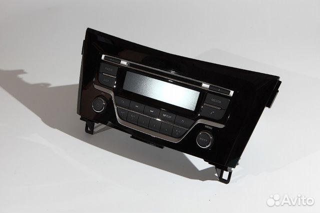 Штатное головное устройство от Nissan X-trail