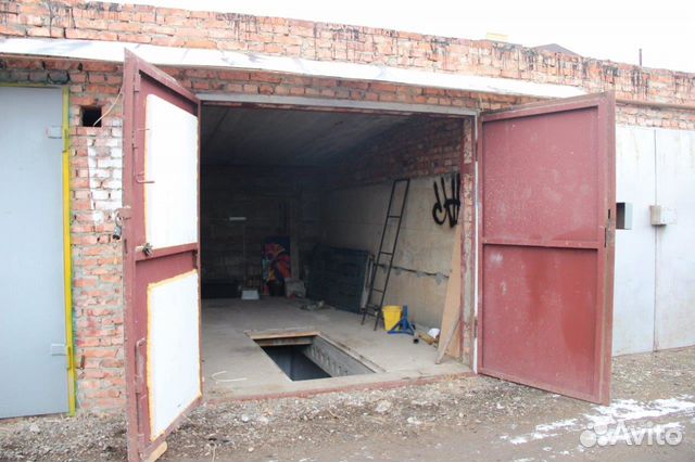 Гараж, > 30 м²