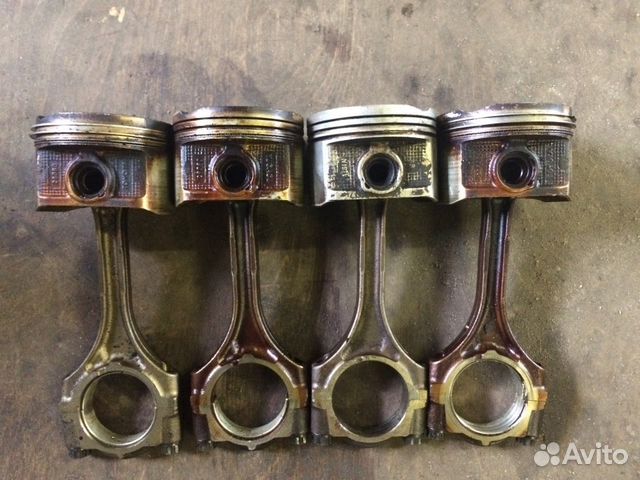 Поршень с шатуном Toyota 1azfe