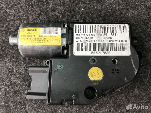 Мотор привода люка VAG 7R0 959 591A Мотор привода люка VAG 7R0 959 591A