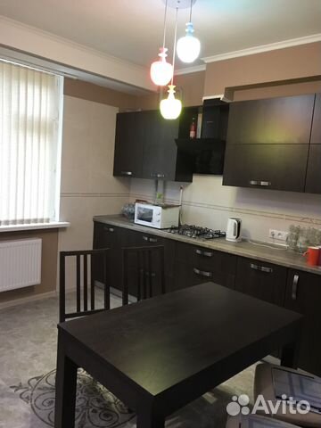 1-к квартира, 42 м², 4/10 эт. 1-к квартира, 42 м², 4/10 эт.