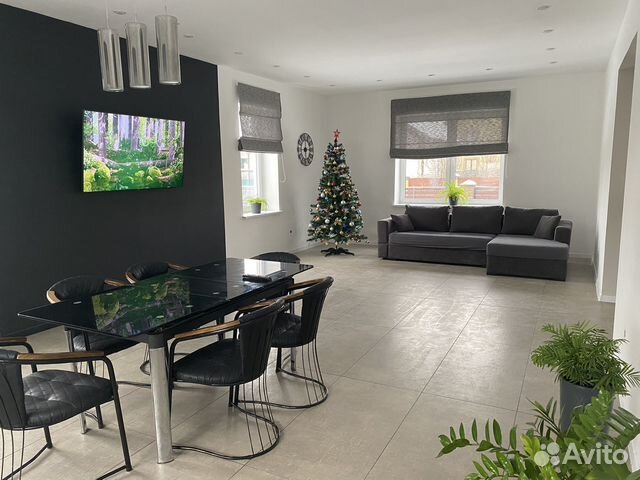 

5-к. коттедж, 300 м²