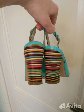 Босоножки кожаные