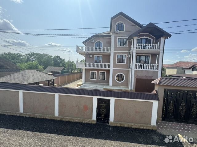 

10-к. и более дача, 750 м²