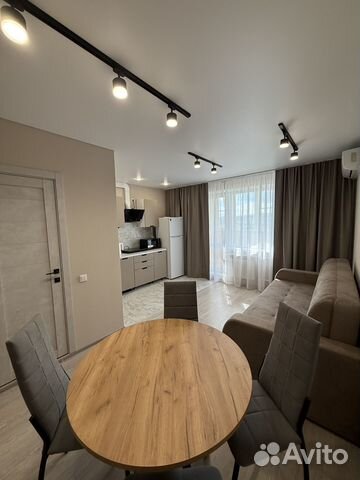 

1-к. квартира, 41 м², 8/10 эт.