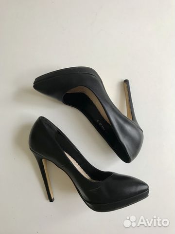 Туфли на высоком каблуке Туфли на высоком каблуке