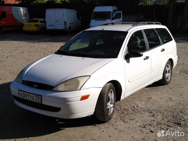 Ford Focus 2.0 AT, 2001, битый, 234 600 км