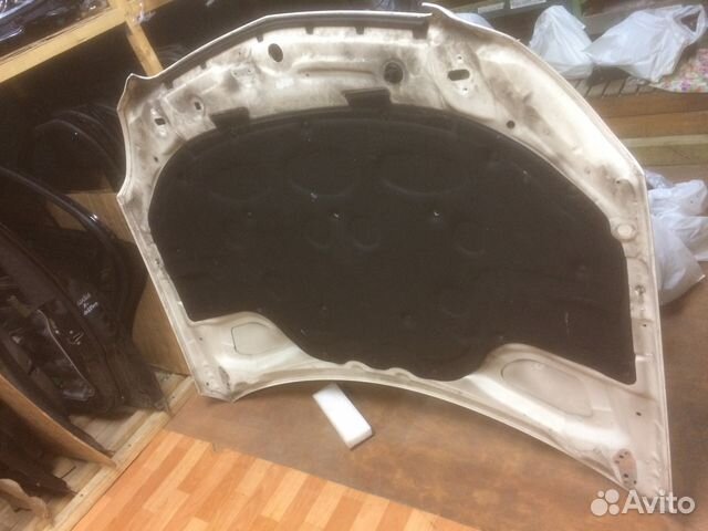 Капот на мерседес 204 Капот на мерседес 204