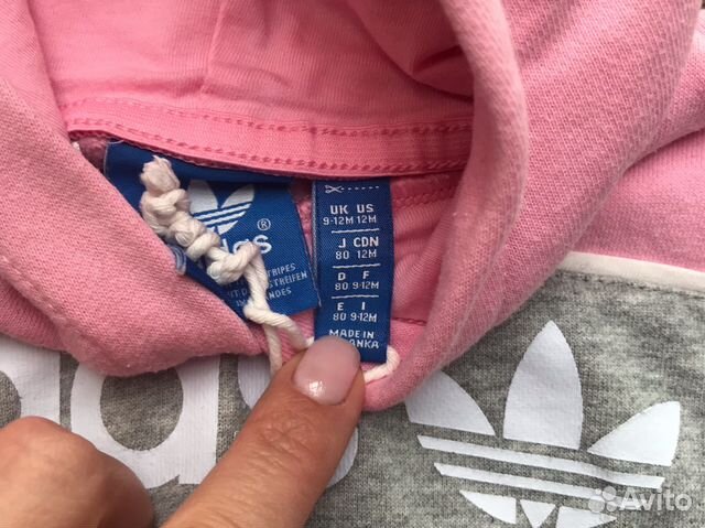 2 Спорт.костюма adidas на девочек.цена за оба,само