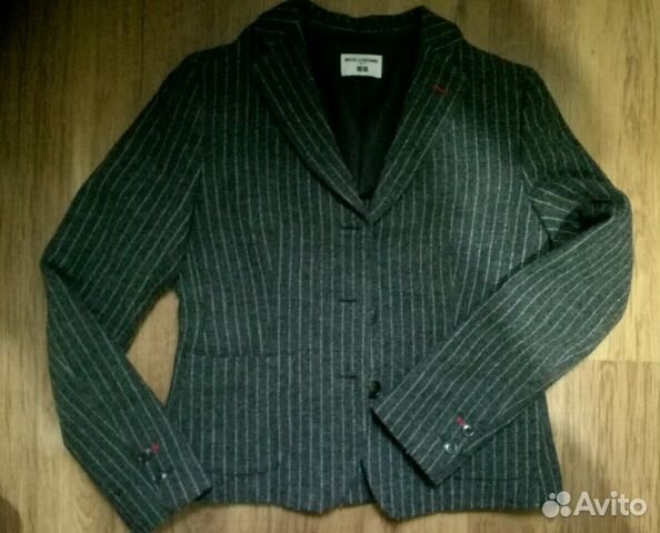 Женский пиджак Uniqlo Женский пиджак Uniqlo