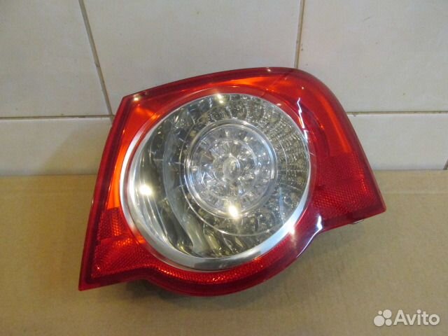 Фонарь задний прав. VW Passat B6 33374