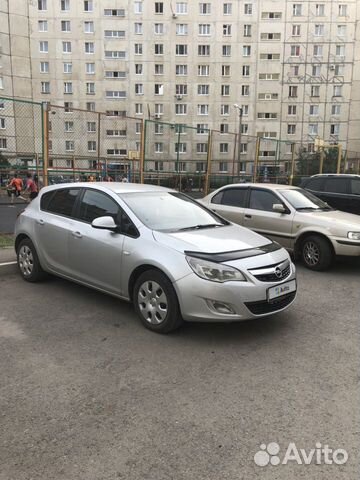 Opel Astra 1.6 AT, 2011, 112 000 км