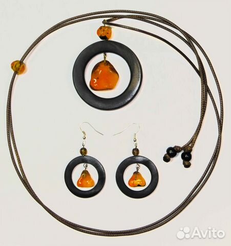 Комплект кулон и серьги с янтарем и Черным деревом