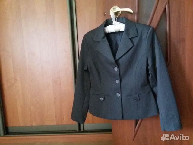 Пиджак новый р.40-42 Пиджак новый р.40-42