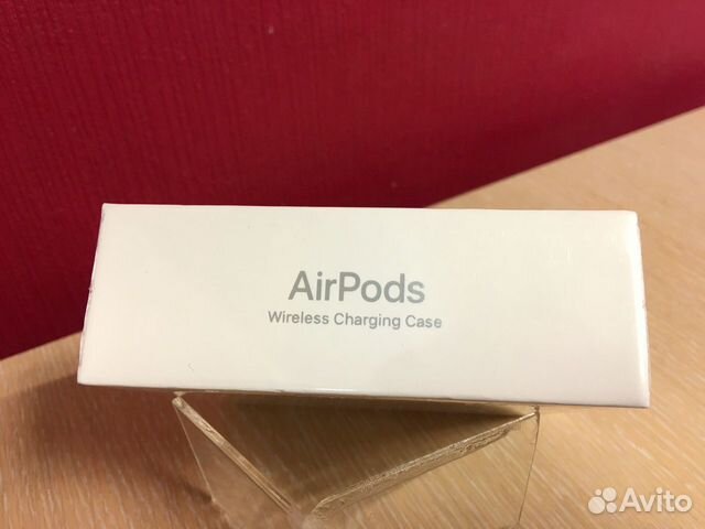 Новые Наушники Apple AirPods 2 с беспровод. заряд Новые Наушники Apple AirPods 2 с беспровод. заряд