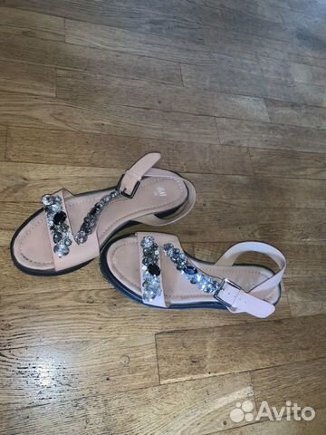 Босоножки hm