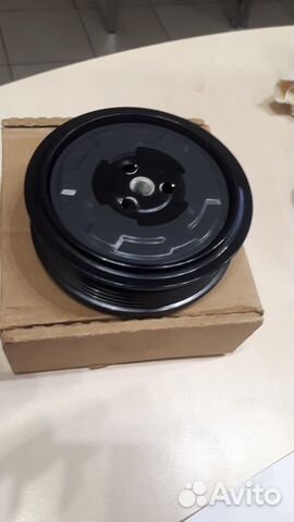 Шкив компрессора кондиционера Audi 4F0260810G