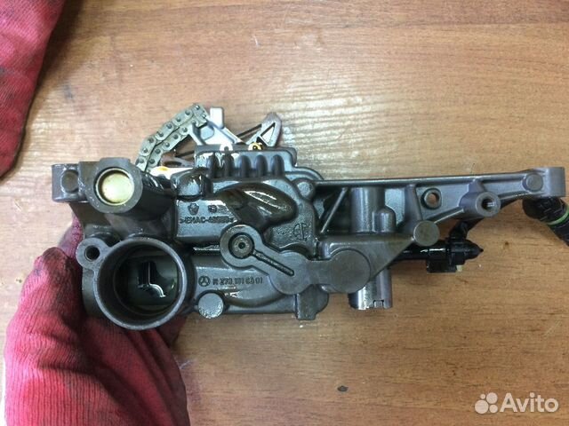 Масляный насос Mercedes GLK X204 M276 A2761800701 Масляный насос Mercedes GLK X204 M276 A2761800701