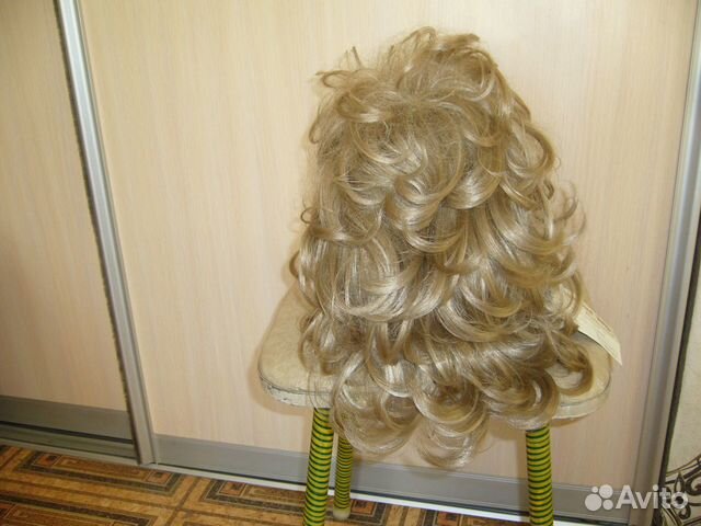 Парик -натуральный волос, обьемный