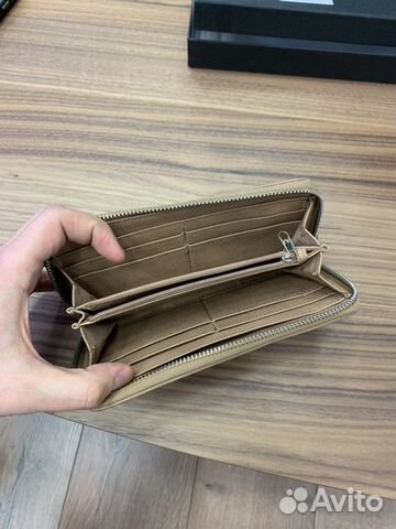 Продам кошелёк Armani Jeans Продам кошелёк Armani Jeans