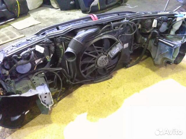 Кузов передняя часть Volvo V70 S60 ксенон Кузов передняя часть Volvo V70 S60 ксенон