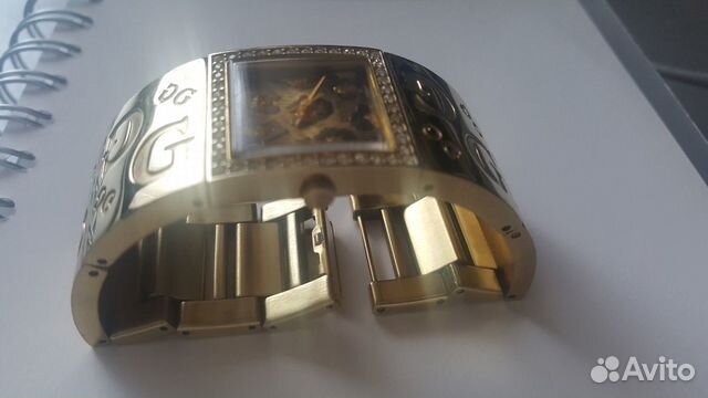Часы guess