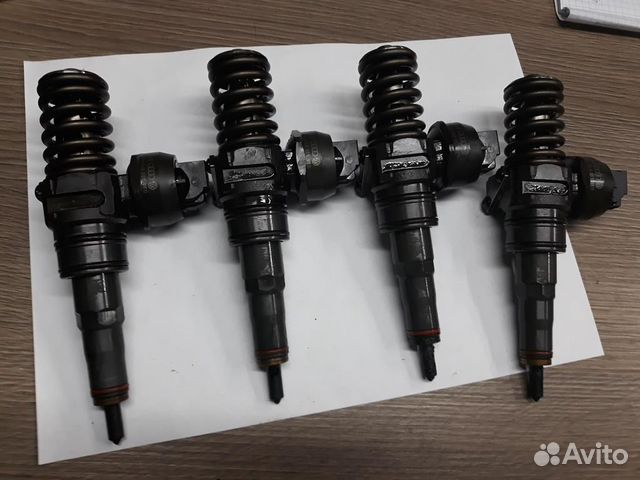 Насос-форсунка 038130073BA Ауди Фольксваген 1,9TDI Насос-форсунка 038130073BA Ауди Фольксваген 1,9TDI