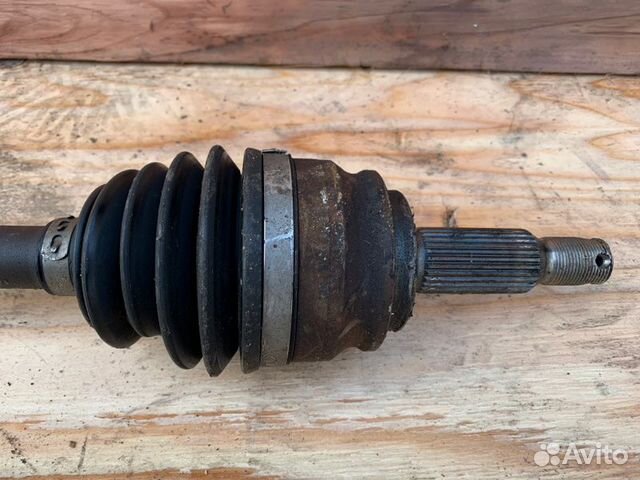 Приводной вал правый Mitsubishi Lancer 10 2.0 4B11 Приводной вал правый Mitsubishi Lancer 10 2.0 4B11